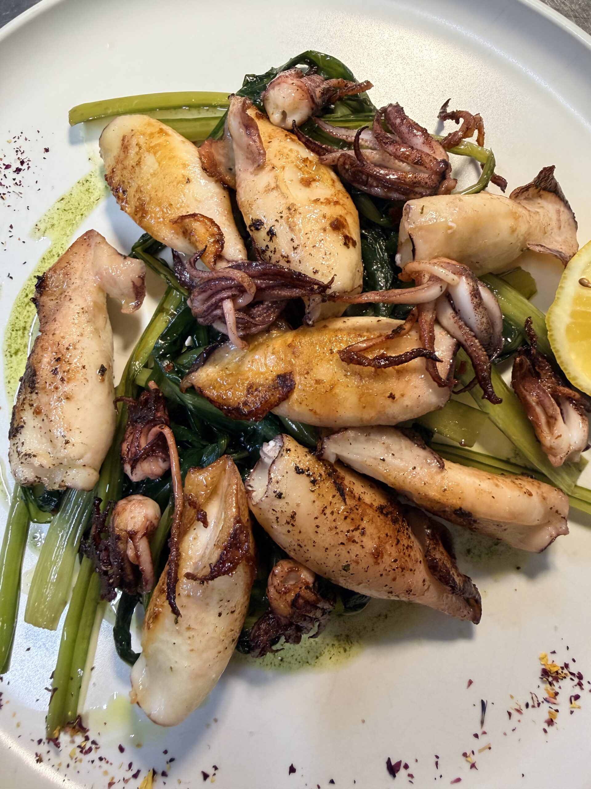 Calamari ai ferri con verdure di stagione