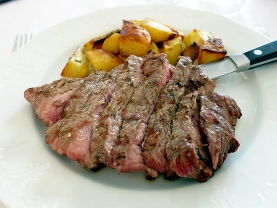 Tagliata di Cuberoll con patate arrosto